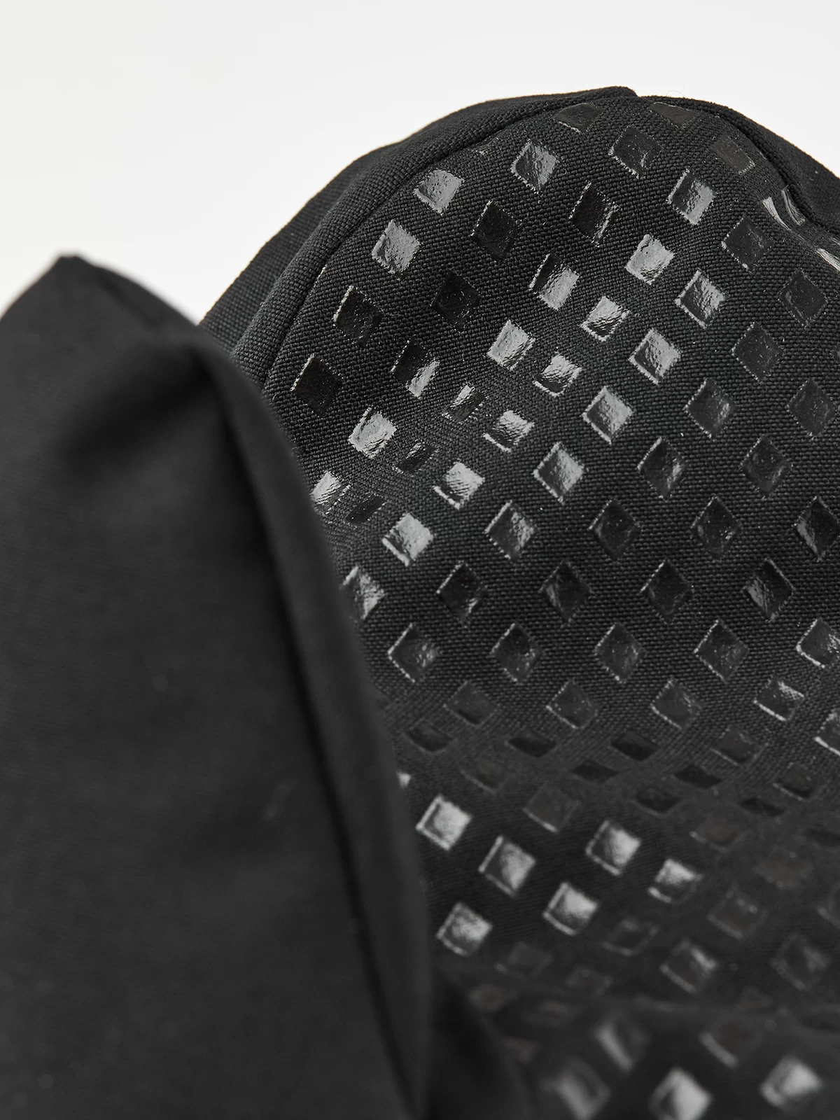 Hestra Hydra Seam Sealed Mitt - Black 6 Hestra Hydra Seam Sealed Mitt - Black - Image 4