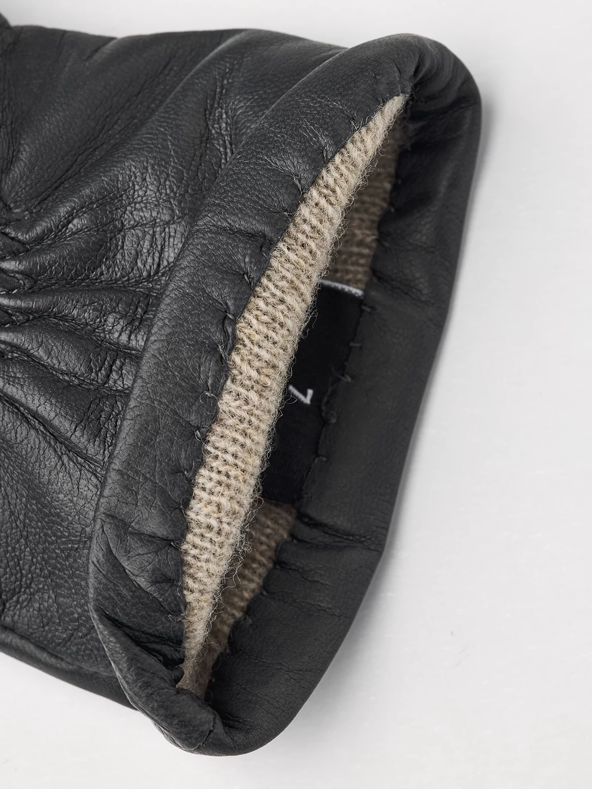 Hestra Elisabeth - Grey 6 Hestra Elisabeth - Grey - Image 4