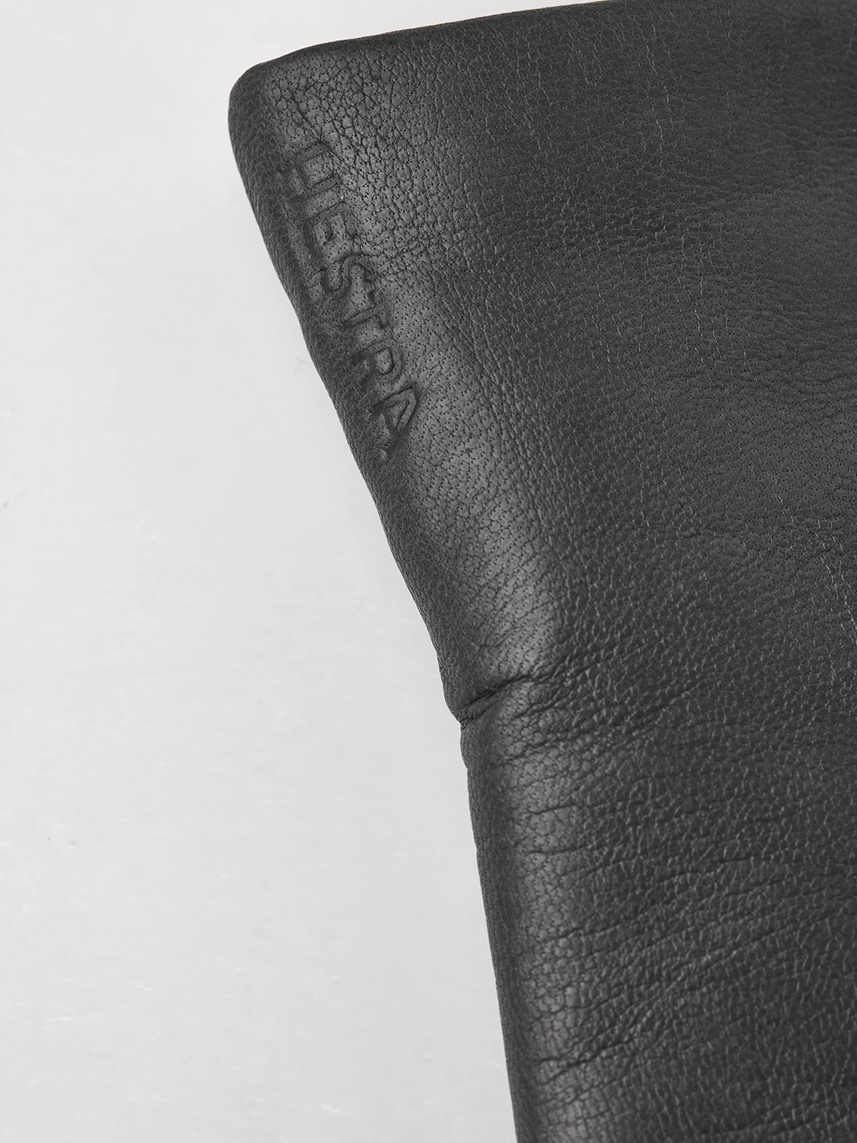 Hestra Elisabeth - Grey 5 Hestra Elisabeth - Grey - Image 3