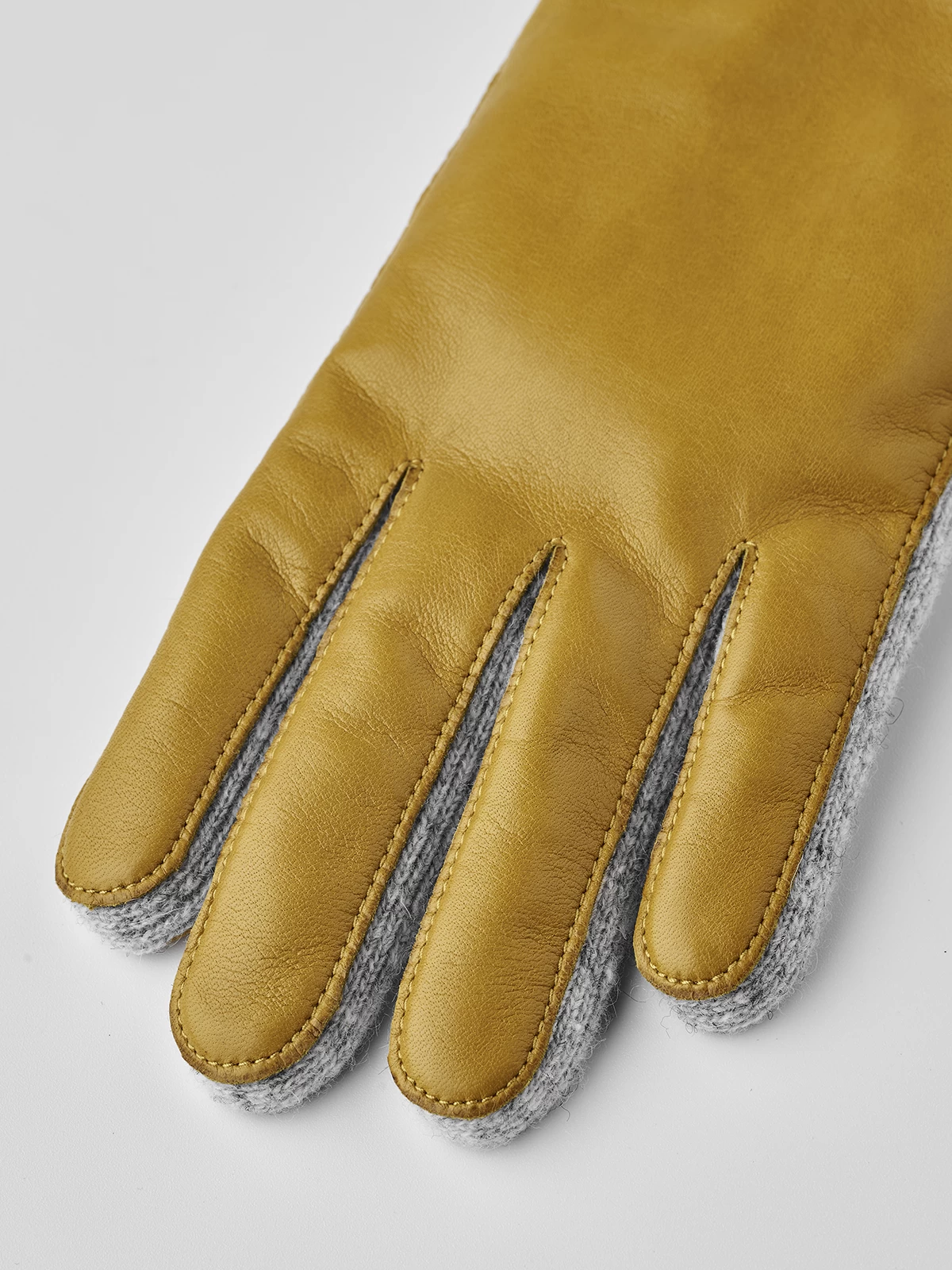 Hestra Jeanne - Mustard 7 Hestra Jeanne - Mustard - Image 5