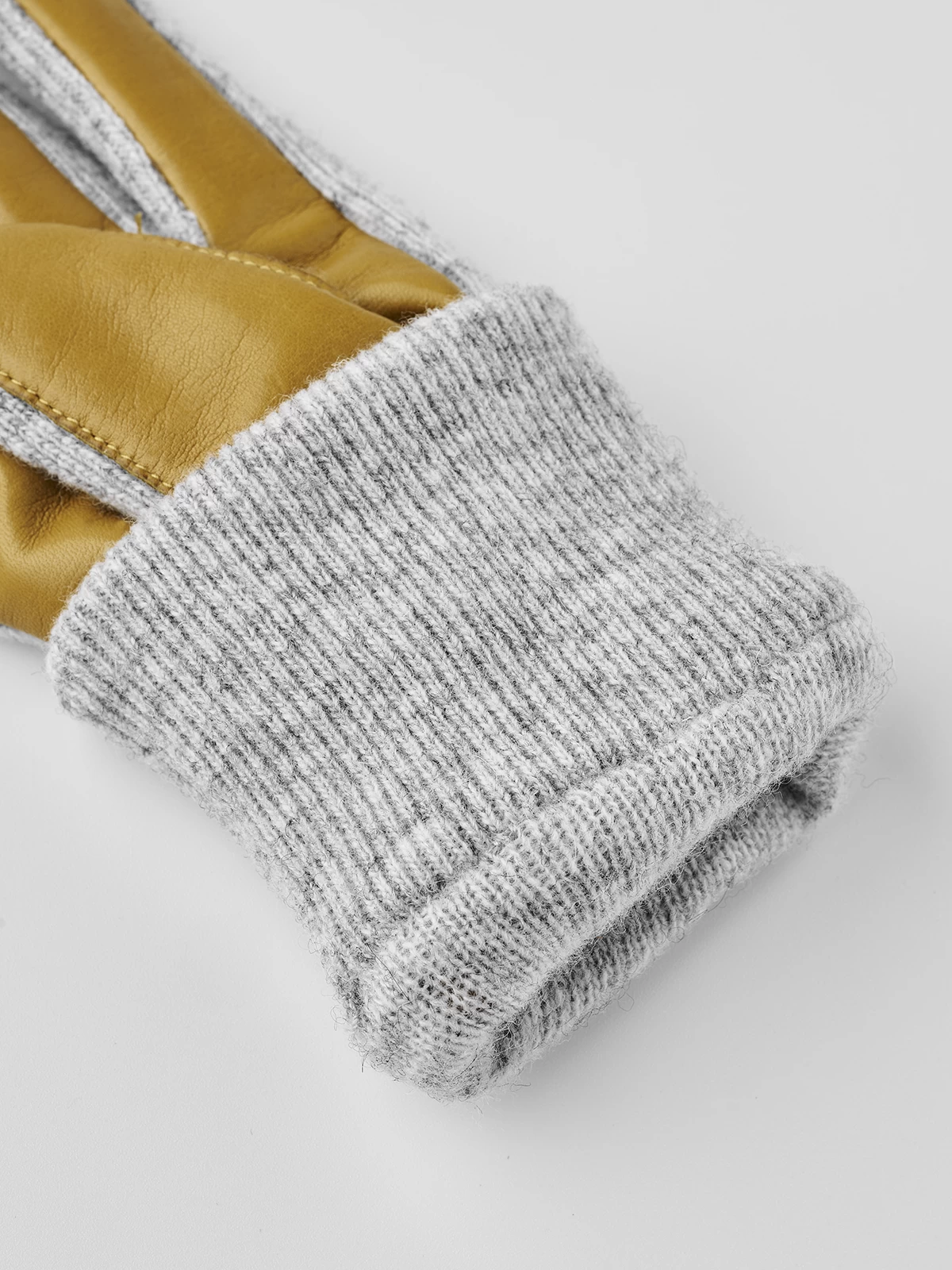 Hestra Jeanne - Mustard 5 Hestra Jeanne - Mustard - Image 3