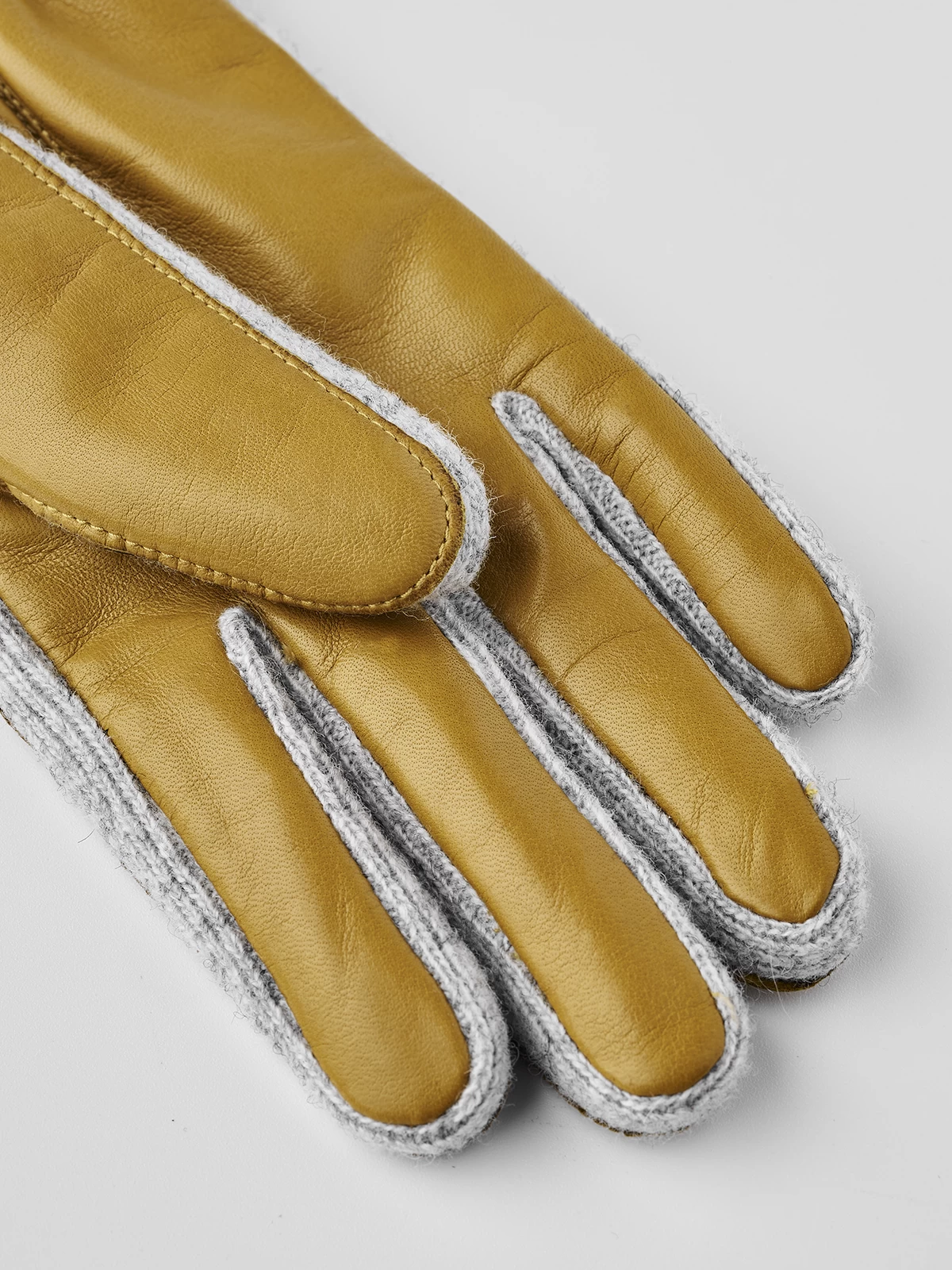 Hestra Jeanne - Mustard 4 Hestra Jeanne - Mustard - Image 2