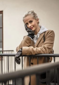 Hestra Tina - Black 9 Hestra Tina - Black -Hestra Store 381 e00166cf4b e1a4570 kopia original