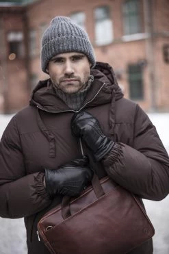 Hestra Wilson - Black -Hestra Store 445 d56e47672c e1a2343 original