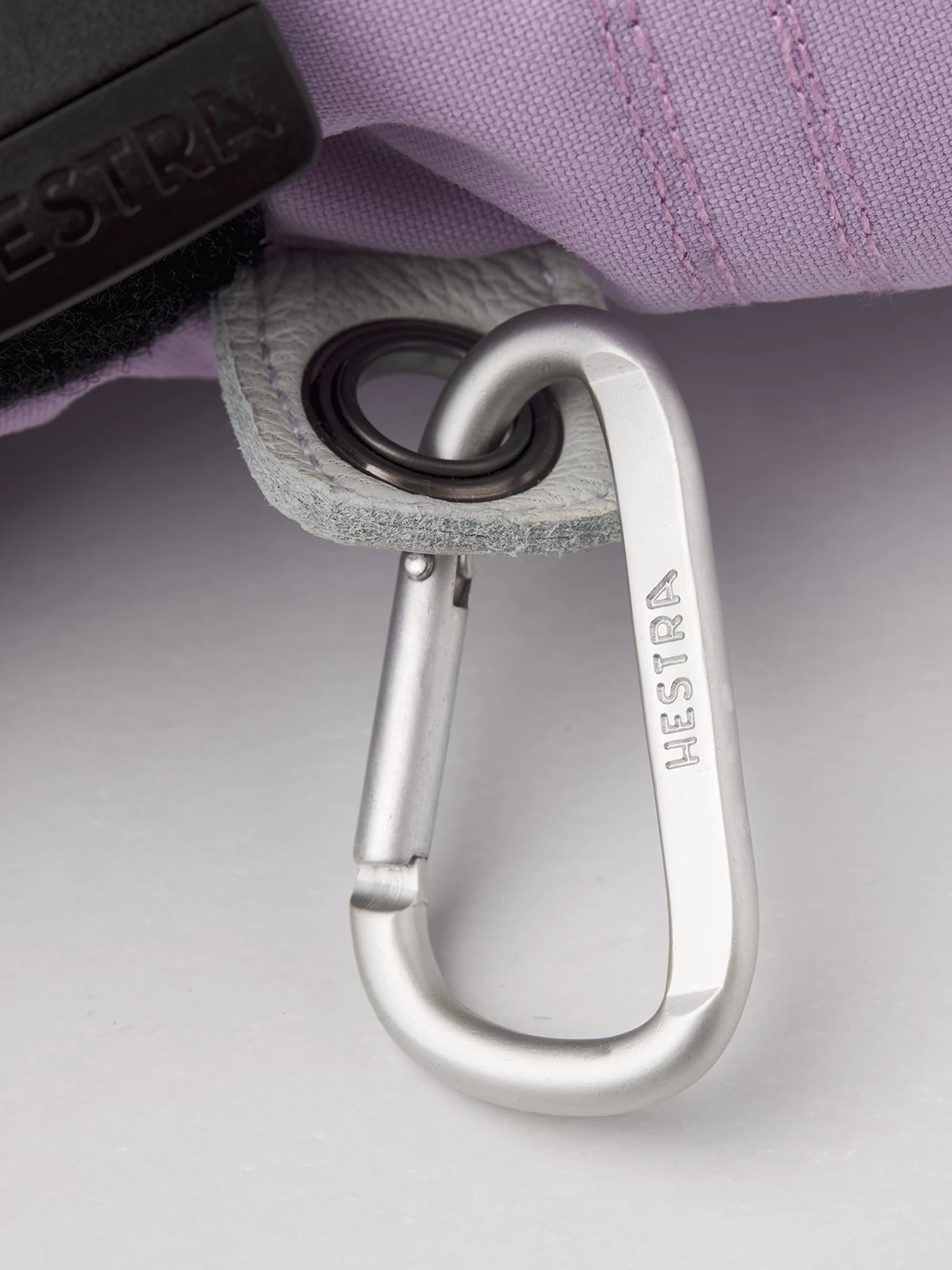 Hestra Heli Ski Female Mitt - Syringa & Offwhite 6 Hestra Heli Ski Female Mitt - Syringa & Offwhite - Image 4