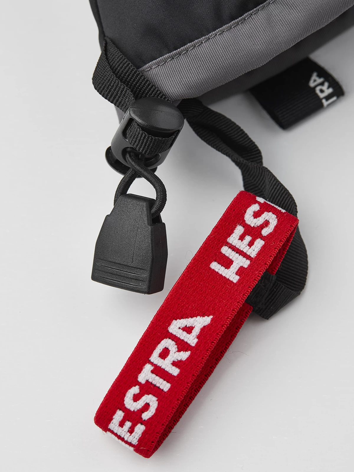 Hestra Gauntlet CZone Jr. 5-finger - Black & Graphite 4 Hestra Gauntlet CZone Jr. 5-finger - Black & Graphite - Image 2