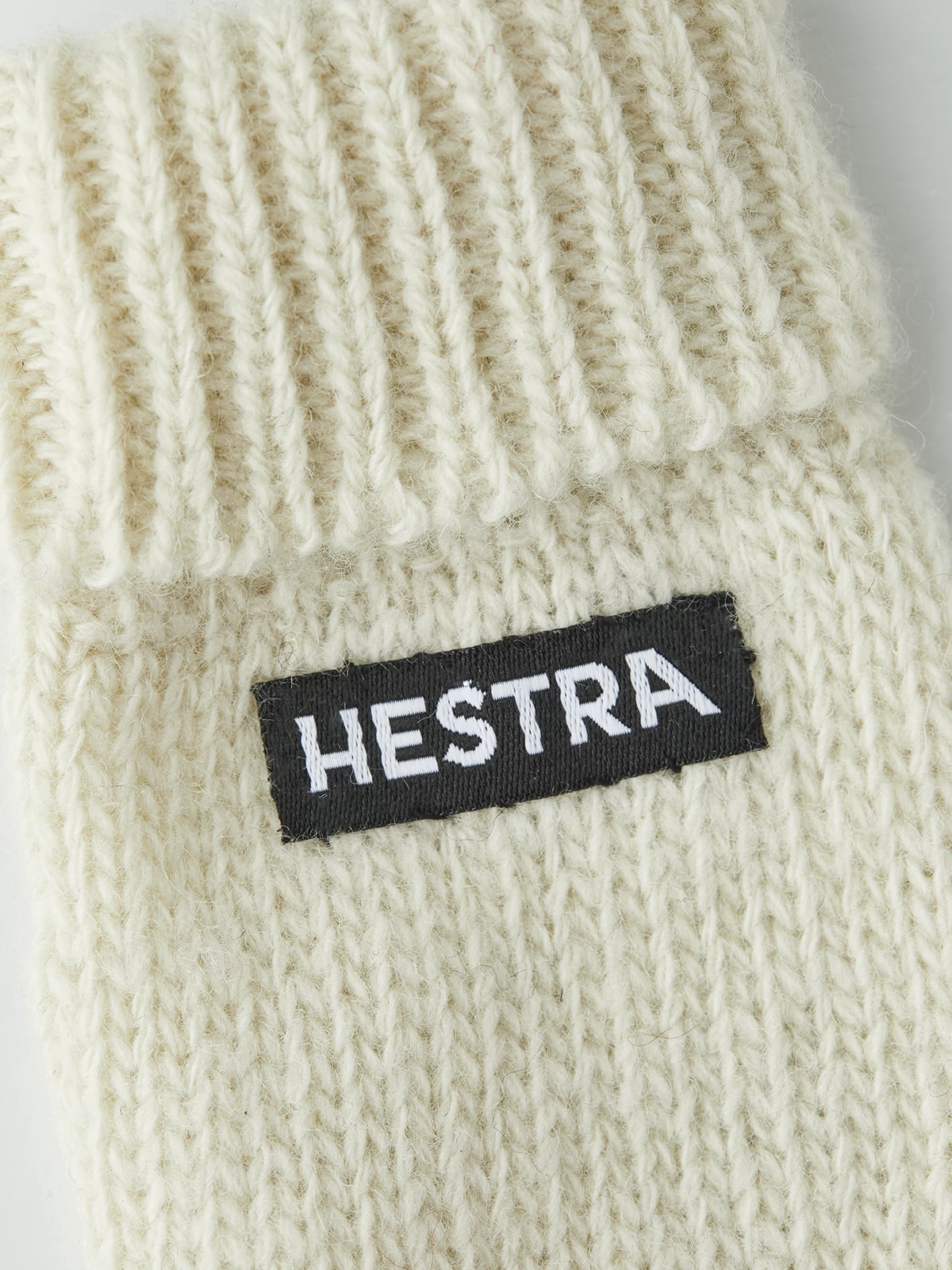 Hestra Pancho Baby Mitt - Offwhite 4 Hestra Pancho Baby Mitt - Offwhite - Image 2