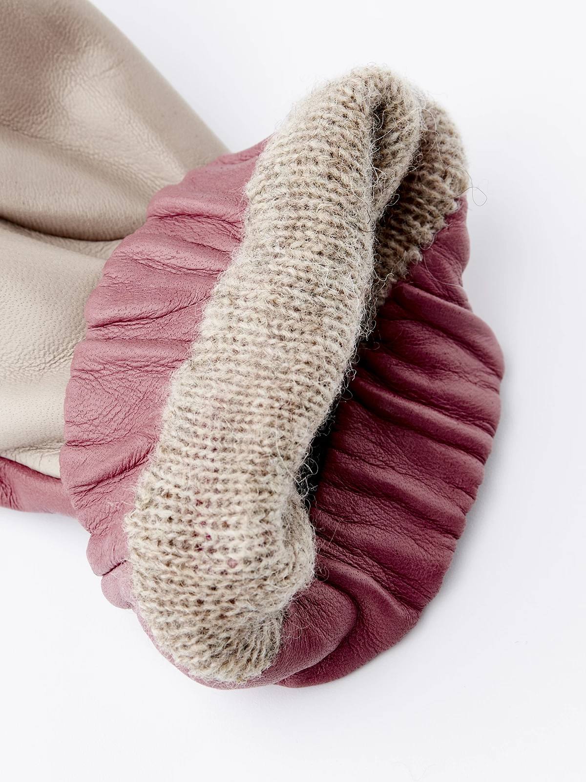 Hestra Fiona - Violet & Natural Grey 4 Hestra Fiona - Violet & Natural Grey - Image 2