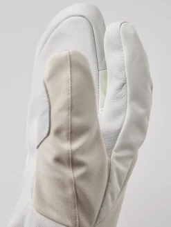 Hestra Powder Gauntlet 3-finger - Offwhite 7 Hestra Powder Gauntlet 3-finger - Offwhite -Hestra Store 860 feb563efaa 31652 020 2 original