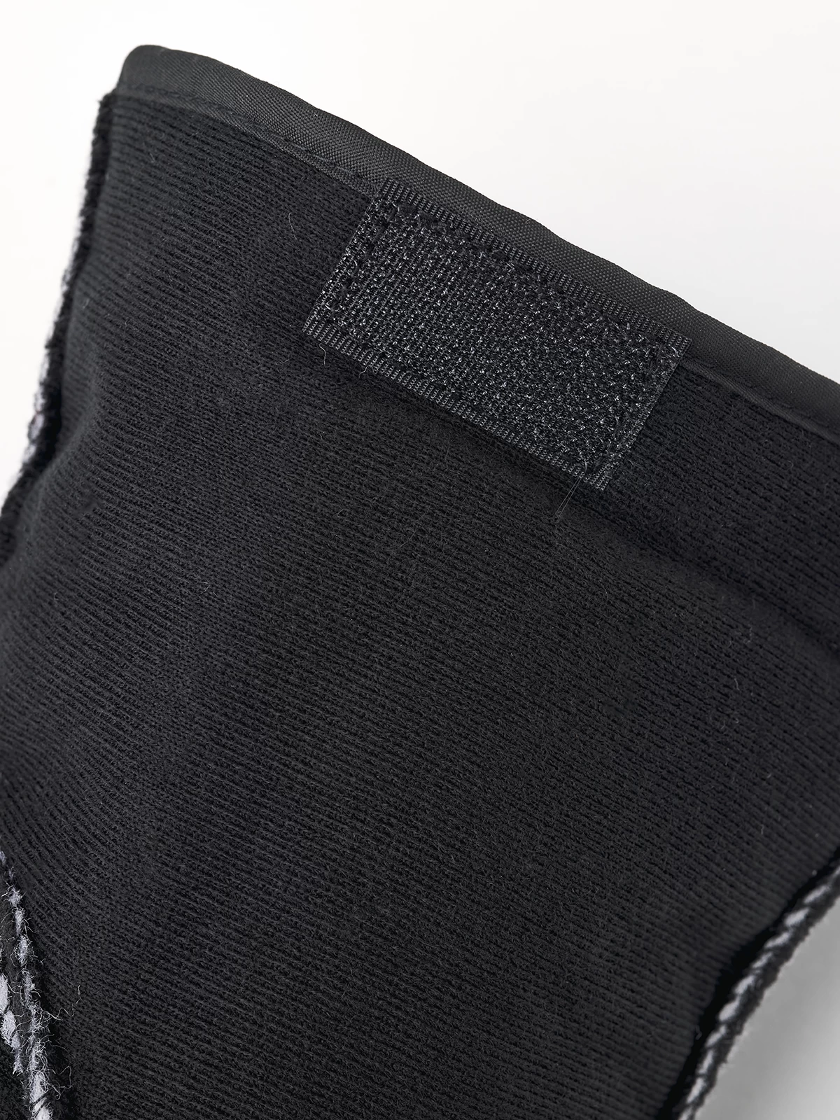 Hestra Gauntlet Fleece Liner 5-finger - Black 4 Hestra Gauntlet Fleece Liner 5-finger - Black - Image 2