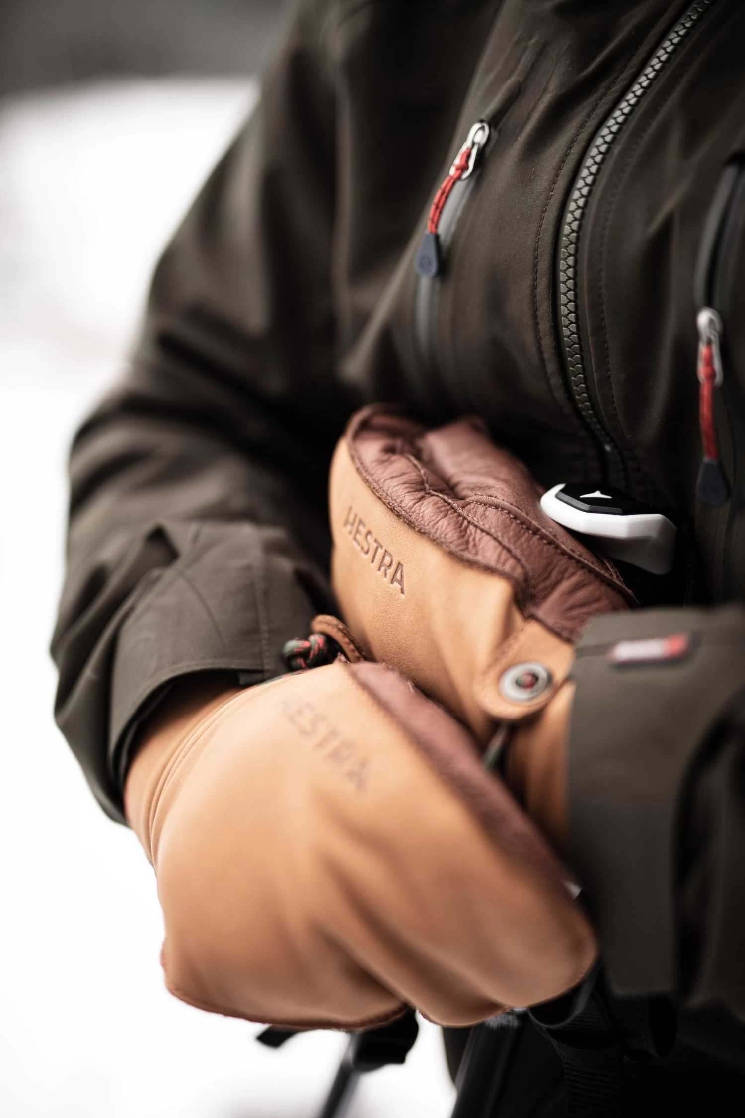 Hestra Wakayama Mitt - Cork & Brown 6 Hestra Wakayama Mitt - Cork & Brown - Image 4